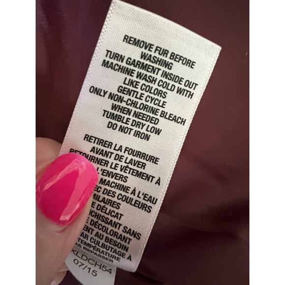 AEROPOSTALE Women's Y2K-Style Red Cable Knit Fur Trimmed Hood Puffer Vest Sz S - Picture 10 of 13